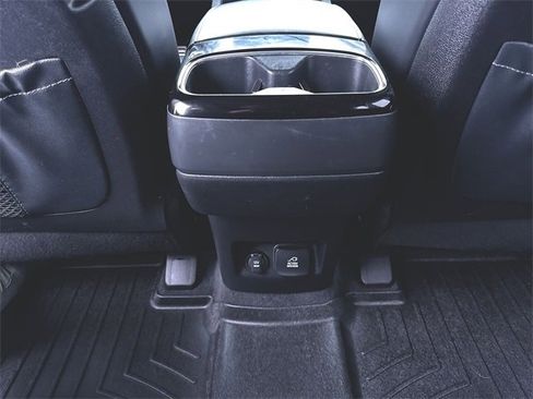 Used 2022 Kia Telluride SX w/ SX Prestige Package image 22