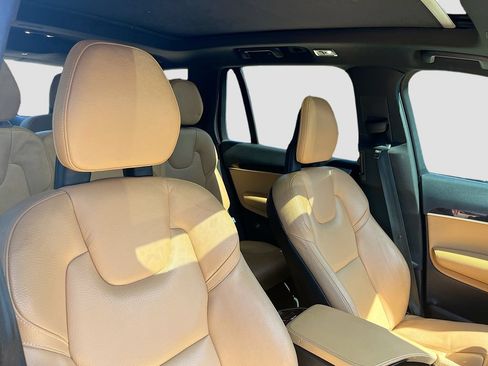 Used 2017 Volvo XC90 T6 Momentum w/ Vision Package AWD/4WD image 31