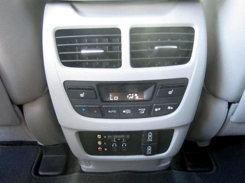 Used 2017 Acura MDX w/ Technology & Entertainment image 57