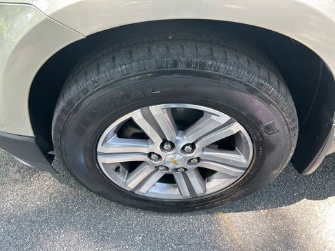 Used 2015 Chevrolet Traverse LT AWD/4WD image 12