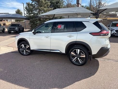 Used 2023 Nissan Rogue SL image 6