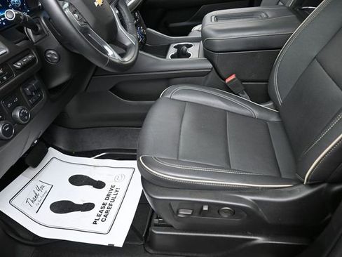 Used 2024 Chevrolet Tahoe Premier w/ Premium Package AWD/4WD image 15