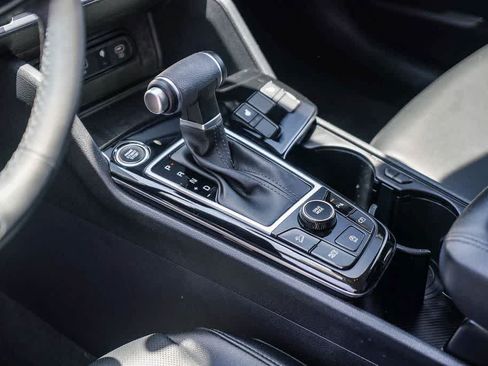 Certified 2025 Kia Sportage EX FWD image 18