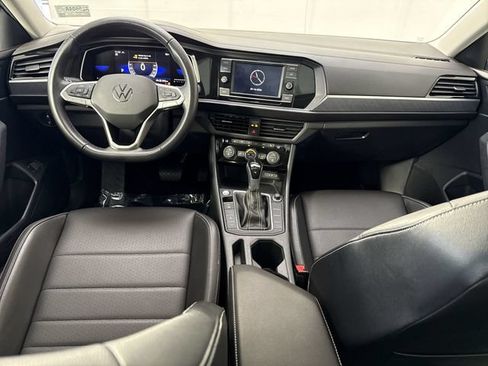 Used 2023 Volkswagen Jetta SE FWD image 23