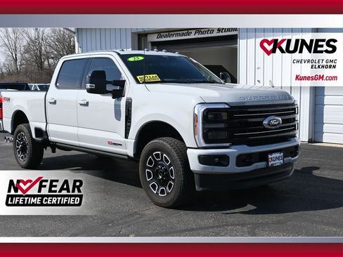 Used 2025 Ford F350 Platinum image 1