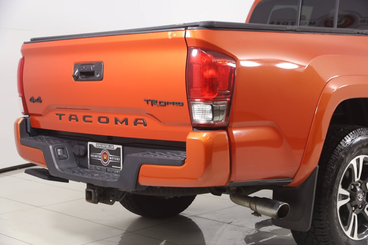 Used 2016 Toyota Tacoma TRD Sport w/ Towing Package AWD/4WD image 36