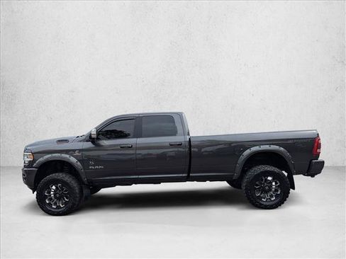 Used 2022 RAM 3500 Laramie AWD/4WD image 8