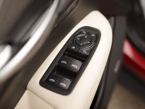 Used 2020 Cadillac XT5 Sportv image 26