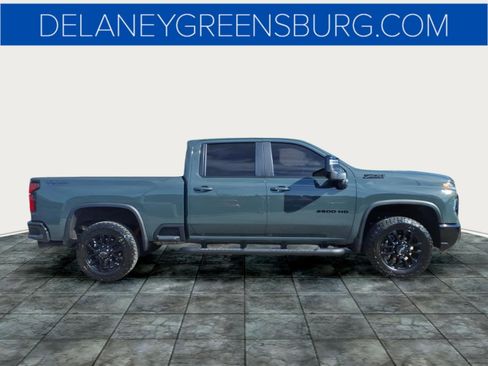 Used 2025 Chevrolet Silverado 2500 LT w/ Trail Boss Package AWD/4WD image 2