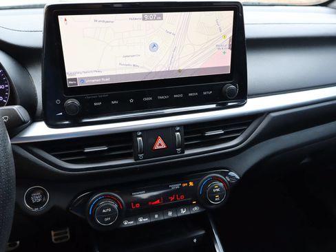 Used 2022 Kia Forte GT-Line w/ GT-Line Premium Package FWD image 7