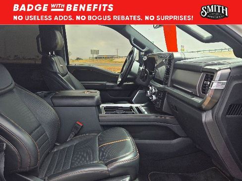 Used 2024 Ford F250 Platinum w/ Tremor Off-Road Package AWD/4WD image 13