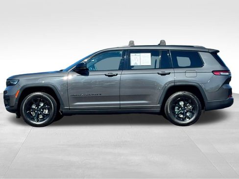Used 2024 Jeep Grand Cherokee L Laredo AWD/4WD image 4