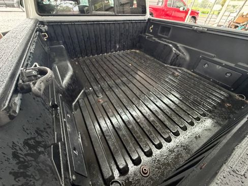 Used 2012 Toyota Tacoma 4x4 Double Cab w/ SR5 Pkg image 7