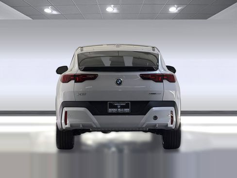 New 2026 BMW X2 xDrive28i w/ Convenience Package image 9