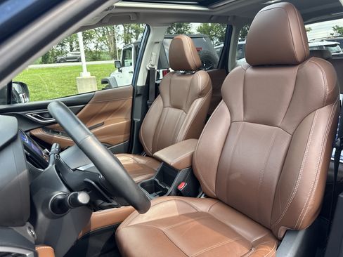 Used 2019 Subaru Forester Touring AWD/4WD image 17