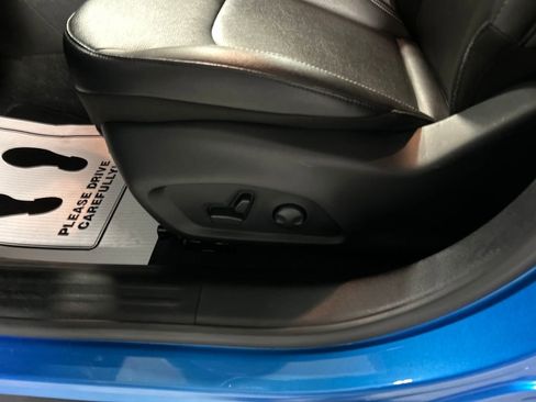 Used 2025 Jeep Compass Limited image 13