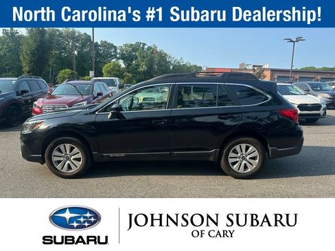 Used 2018 Subaru Outback 2.5i Premium AWD/4WD image 5