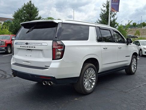 Used 2024 Chevrolet Suburban High Country w/ Premium Package AWD/4WD image 6