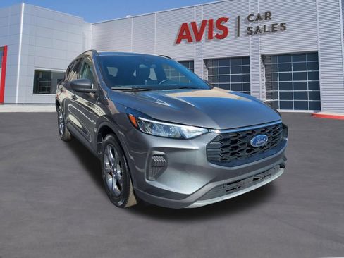 Used 2025 Ford Escape ST-Line FWD image 3