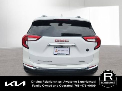 Used 2022 GMC Terrain SLT w/ Tech Package AWD/4WD image 6