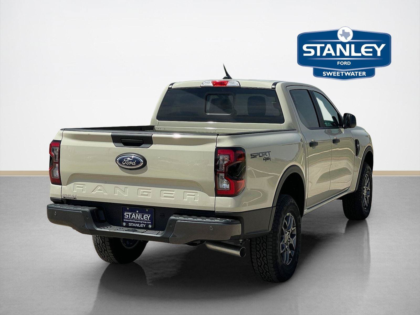 New 2026 Ford Ranger XLT w/ Equipment Group 301A High AWD/4WD image 8