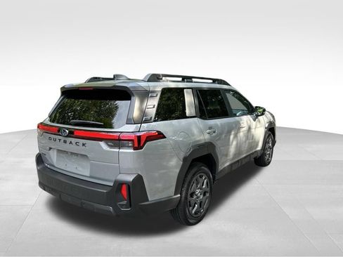Used 2026 Subaru Outback Premium AWD/4WD image 5