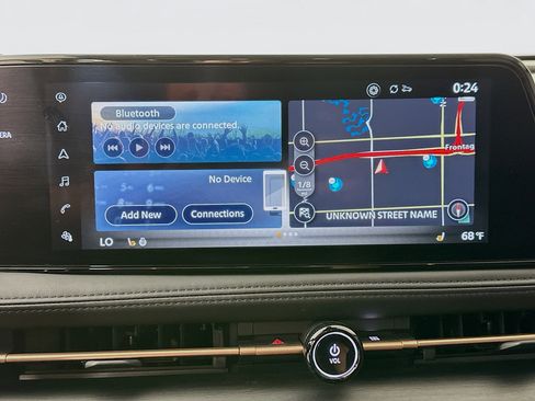 Used 2023 Nissan Ariya AWD image 21