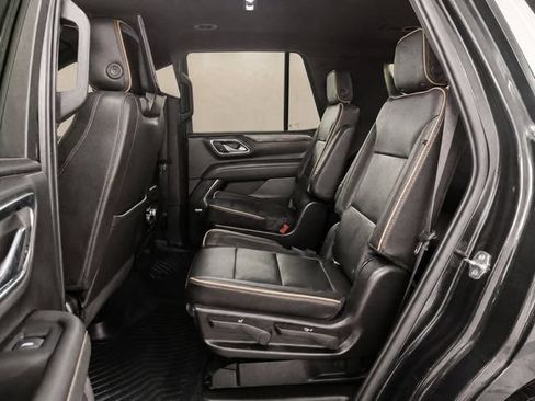 Used 2021 GMC Yukon SLT w/ Rear Media and Nav Package RWD image 12