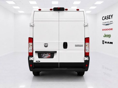 Used 2026 RAM ProMaster 2500 w/ Convenience Group FWD image 4