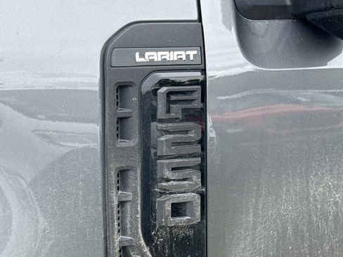 Used 2024 Ford F250 Lariat w/ Lariat Ultimate Package AWD/4WD image 3