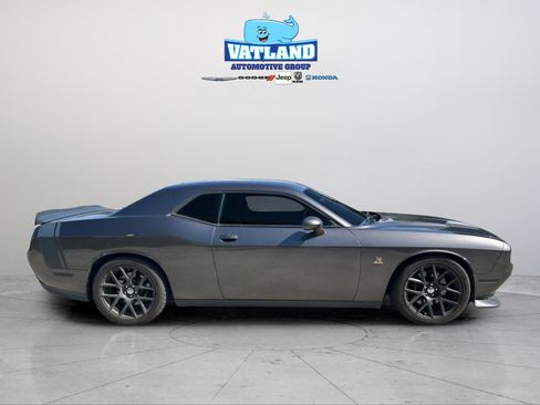 Used 2015 Dodge Challenger R/T Scat Pack w/ Leather Interior Group RWD image 6