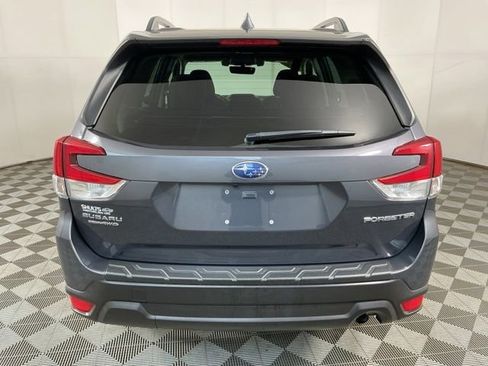 Used 2021 Subaru Forester Premium AWD/4WD image 9
