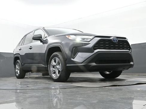 Used 2023 Toyota RAV4 LE AWD/4WD image 25