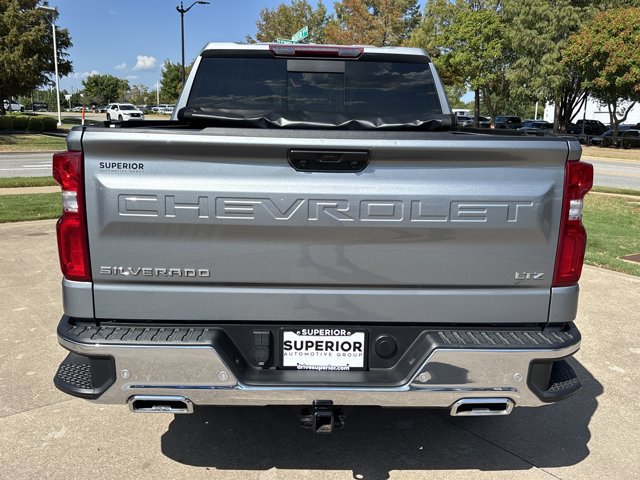 Used 2023 Chevrolet Silverado 1500 LTZ AWD/4WD image 5