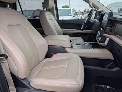 Used 2024 Ford Expedition Max Limited image 29