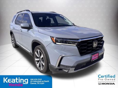 Used 2025 Honda Pilot Touring image 4