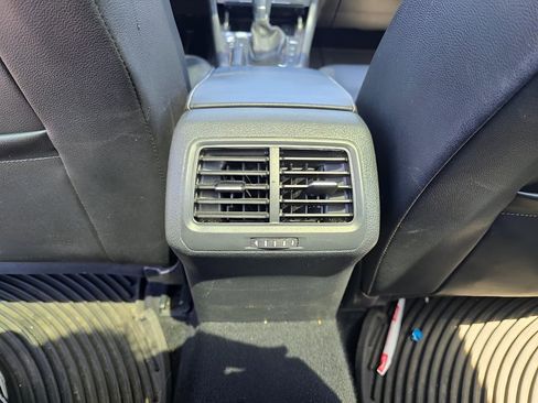 Used 2017 Volkswagen Golf Alltrack SE image 9