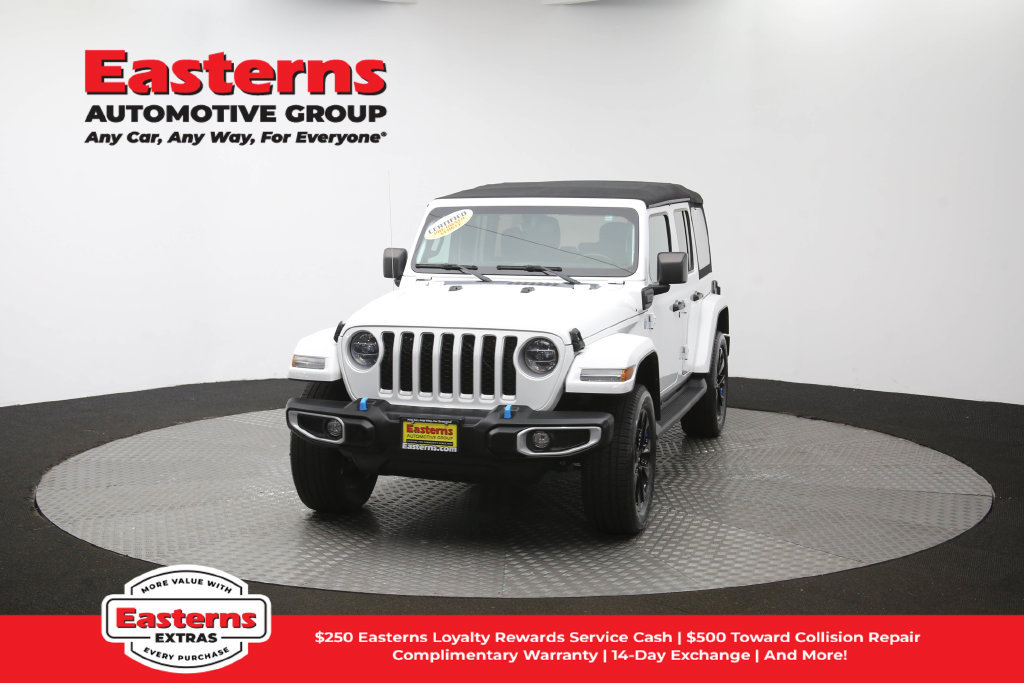 Used 2022 Jeep Wrangler Unlimited Sahara w/ Cold Weather Group AWD/4WD image 56