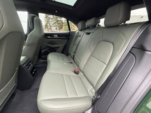 New 2026 Porsche Macan 4 Electric image 14