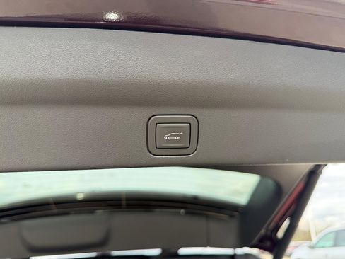 Certified 2025 Cadillac Escalade IQ Luxury 2 w/ LPO, Premium Carpet Package AWD/4WD image 15