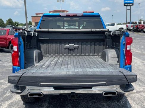 Used 2022 Chevrolet Silverado 1500 LTZ w/ LTZ Premium Package AWD/4WD image 5
