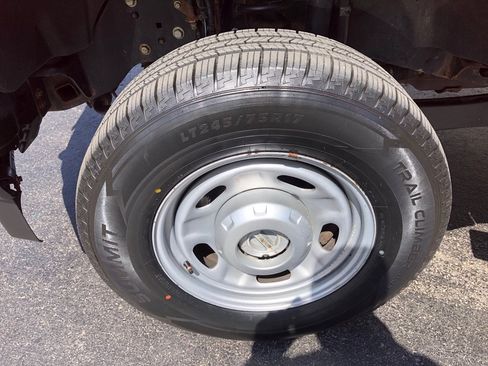 Used 2019 Ford F250 XL w/ Snow Plow Prep Package AWD/4WD image 11