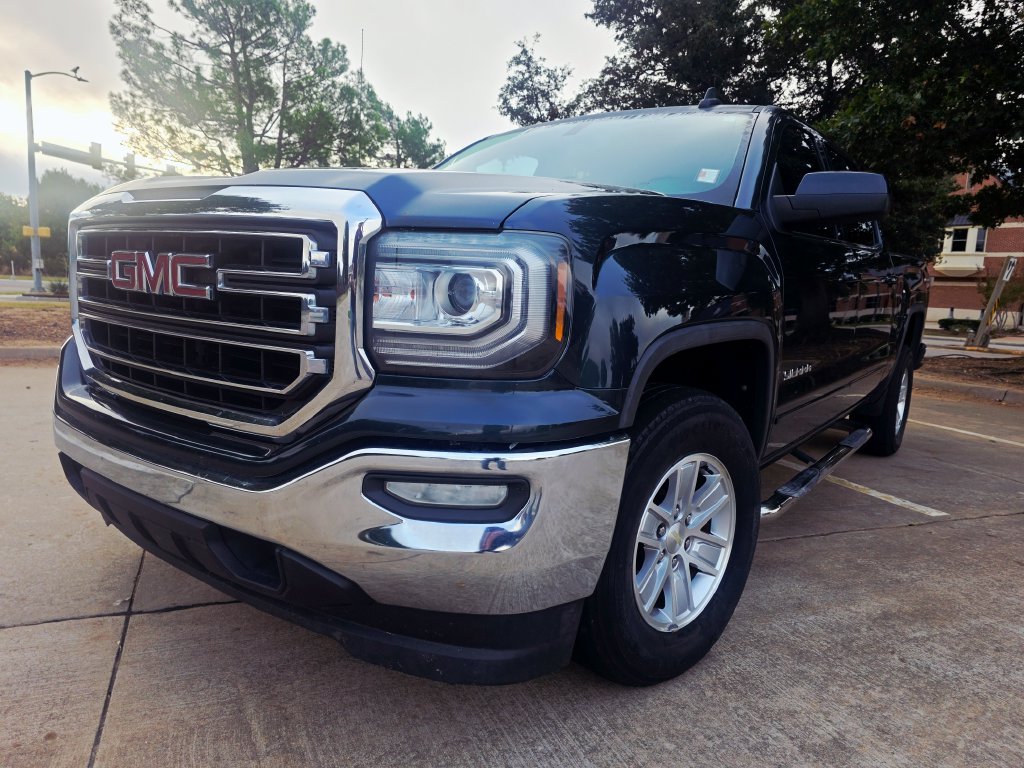 Used 2017 GMC Sierra 1500 SLE w/ SLE Value Package RWD image 4