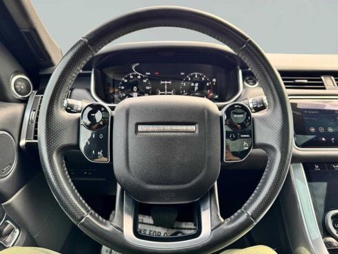 Used 2018 Land Rover Range Rover Sport HSE image 28