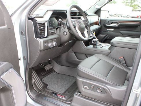 New 2026 GMC Sierra 1500 Denali w/ Denali Reserve Package AWD/4WD image 12