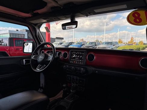 Used 2018 Jeep Wrangler Unlimited Rubicon image 27