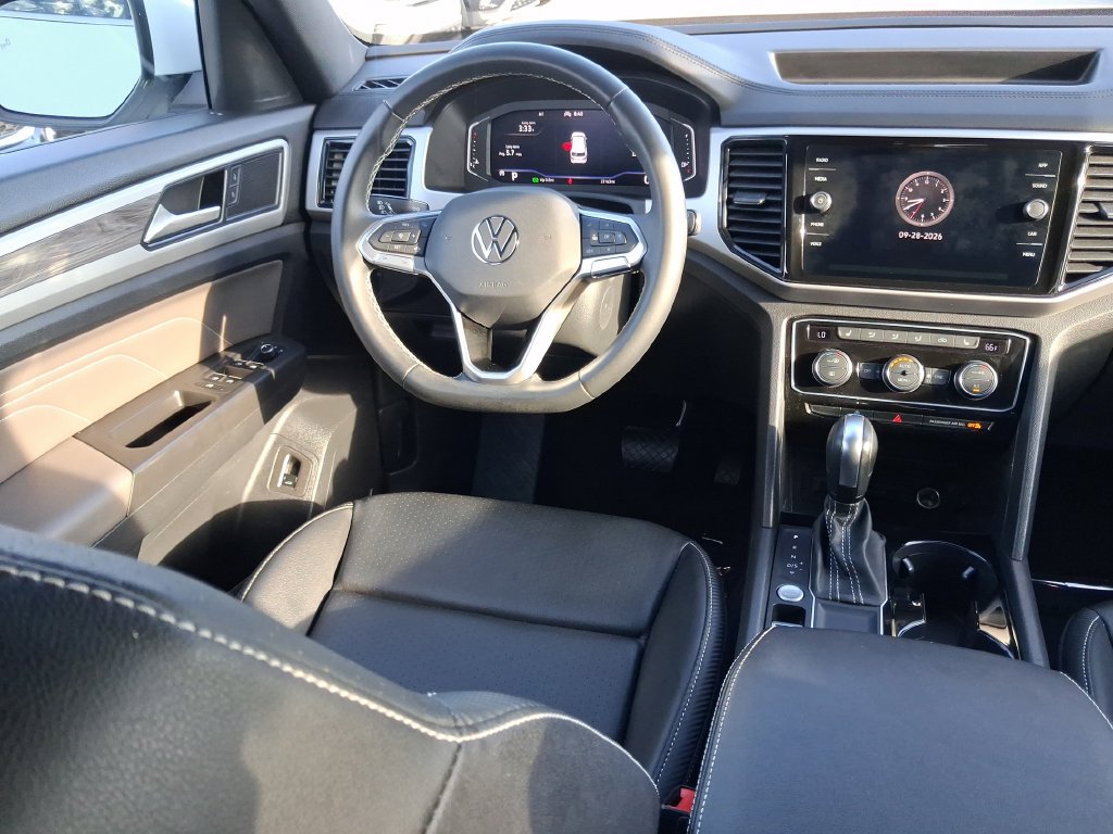 Used 2023 Volkswagen Atlas Cross Sport SE w/ Black Wheel Package FWD image 17