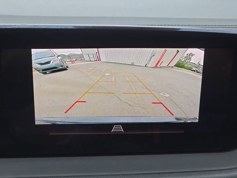 Used 2024 Buick Encore GX Sport Touring image 27