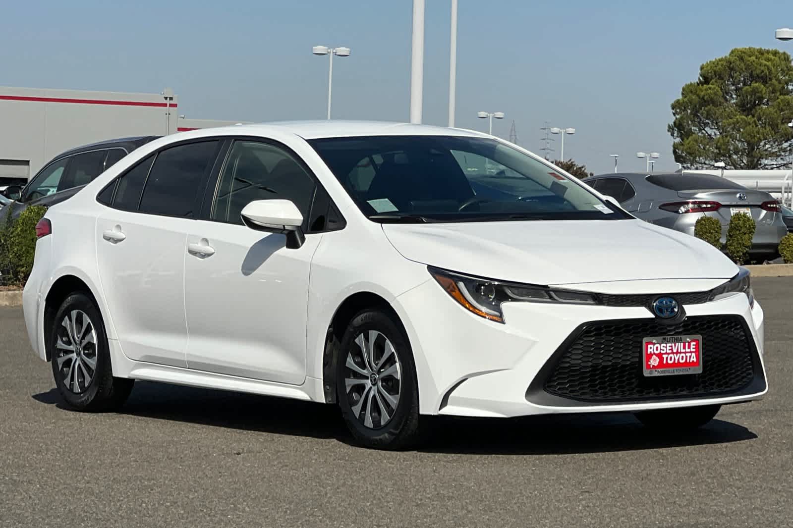 Certified 2022 Toyota Corolla LE FWD image 5