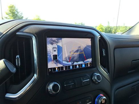 Certified 2022 GMC Sierra 1500 AT4 w/ AT4 Premium Package AWD/4WD image 35
